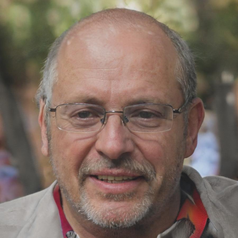 Финансовый аналитик Адилет Нурмаханов